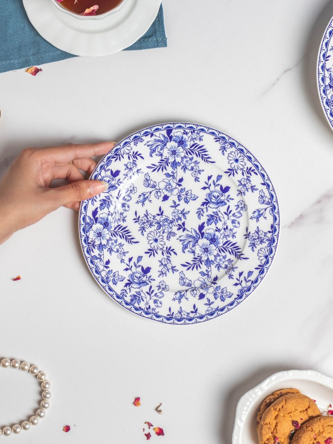 

Nestasia White & Blue Microwave Safe Printed Ceramic Glossy Snack Plate