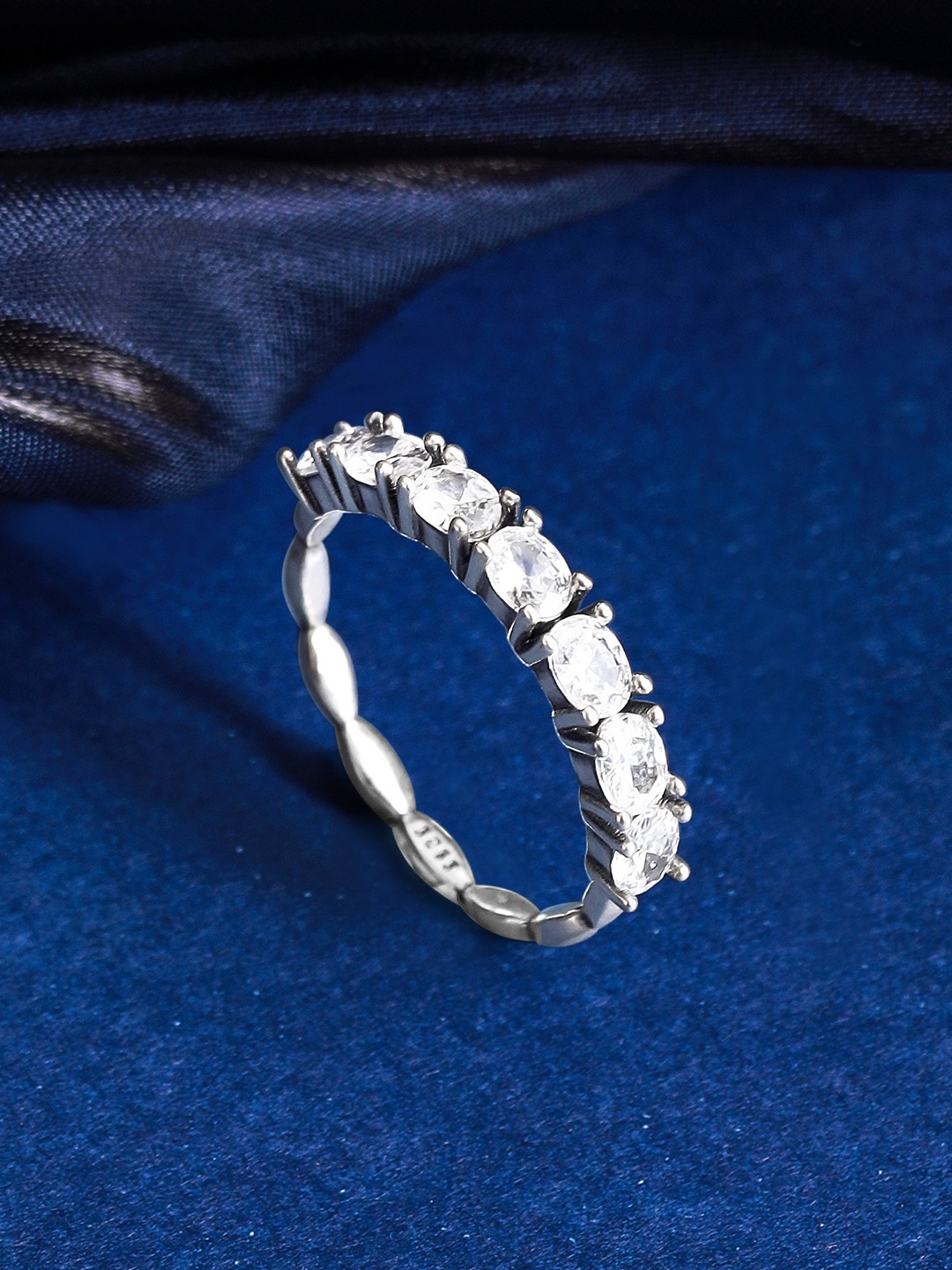 

Rubans 925 Sterling Silver The Linear Alignment Of Zircons Ring