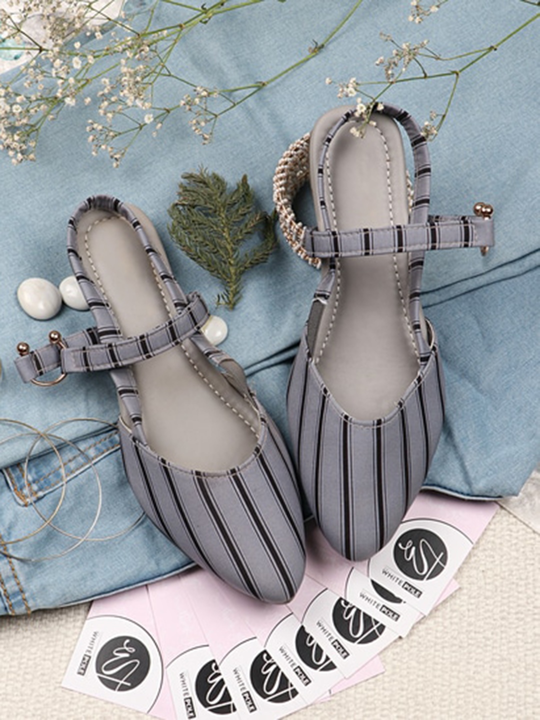 

THE WHITE POLE Women Striped Mules Flats, Grey