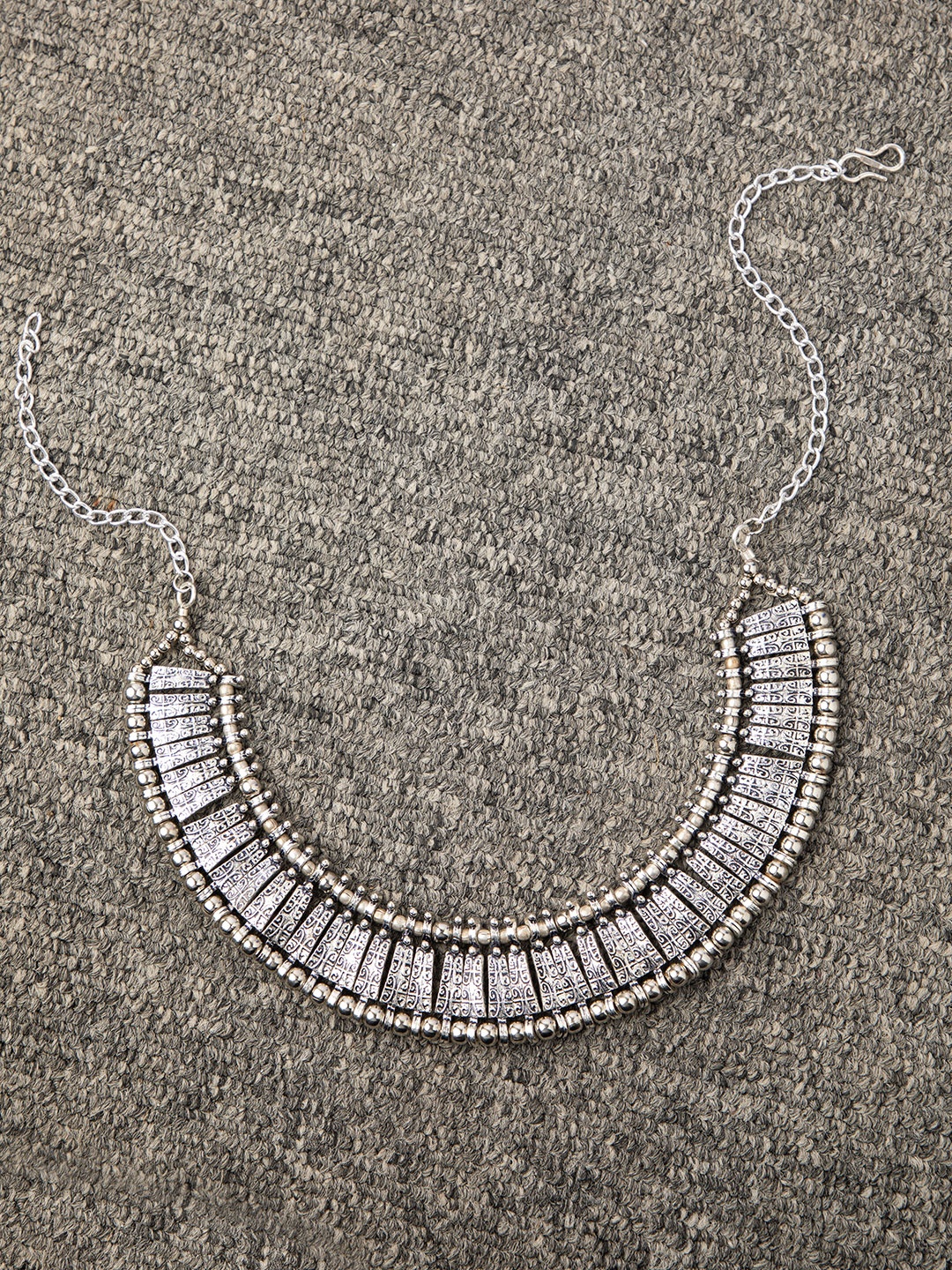 

DEEBACO Silver-Toned Silver Silver-Plated Oxidised Necklace