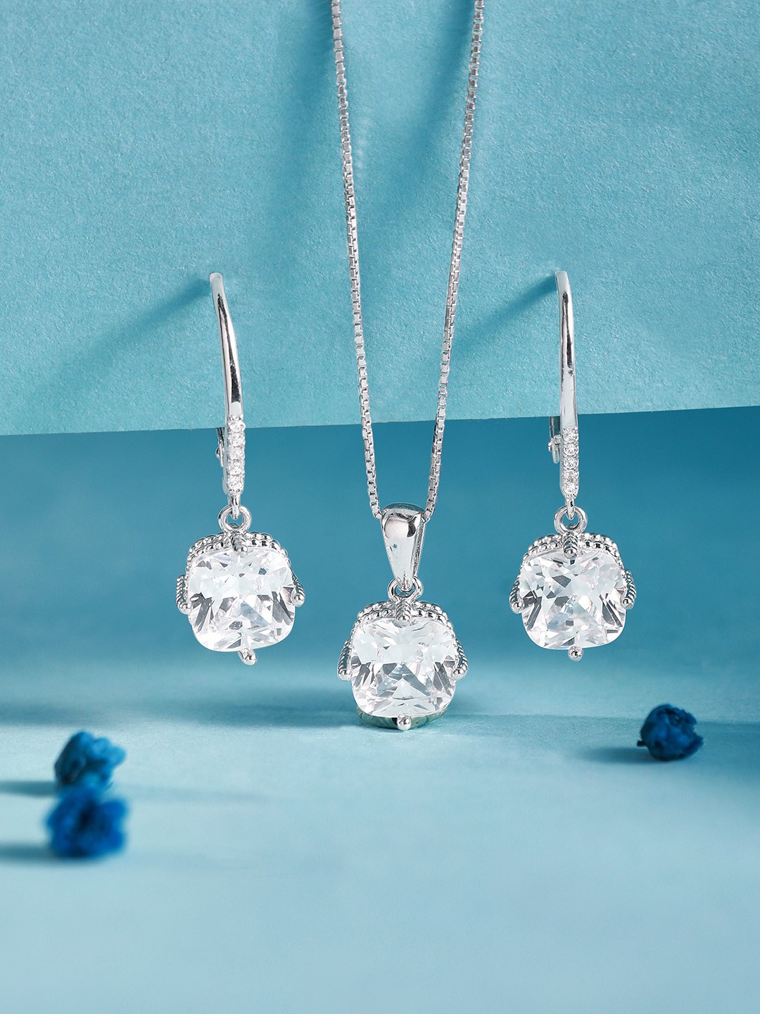

Rubans 925 Sterling Silver The Modest Of All The Zircons Necklace Set