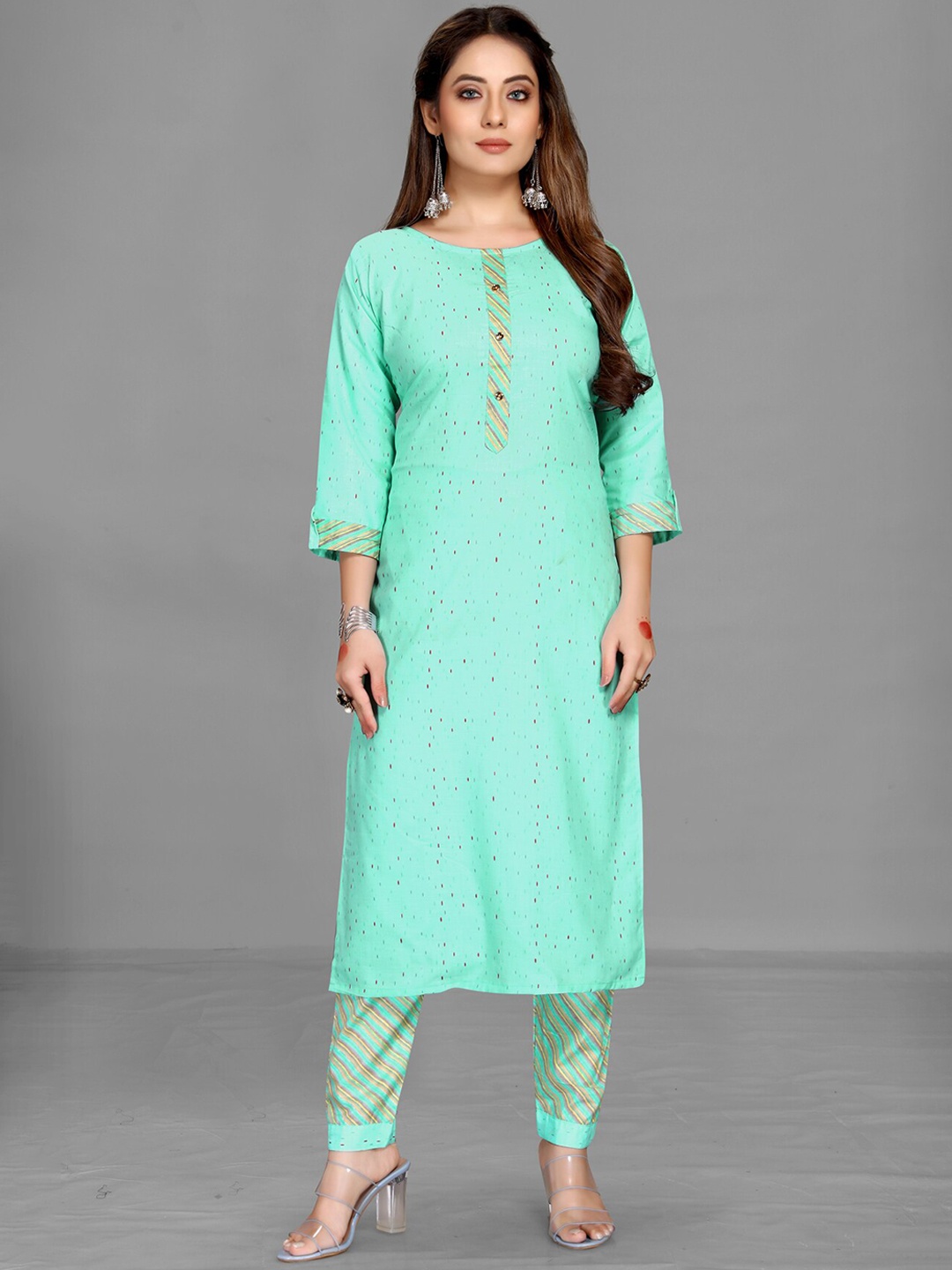 

MARUTI ART Women Sea Green Printed Kurta with Trousers