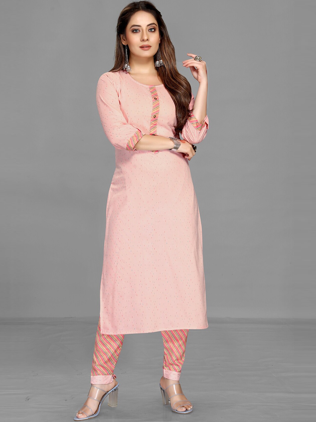 

MARUTI ART Women Pink Printed Kurta with Trousers
