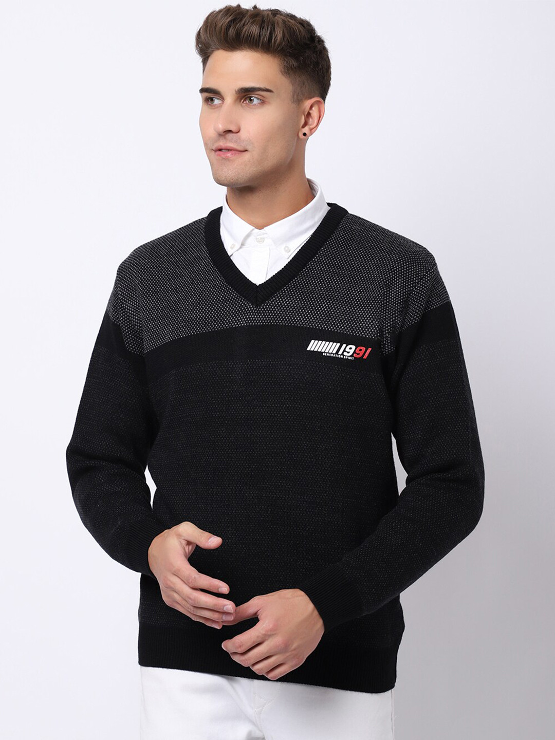 

VENITIAN Men Cable Knit Pullover with Applique Detail, Black