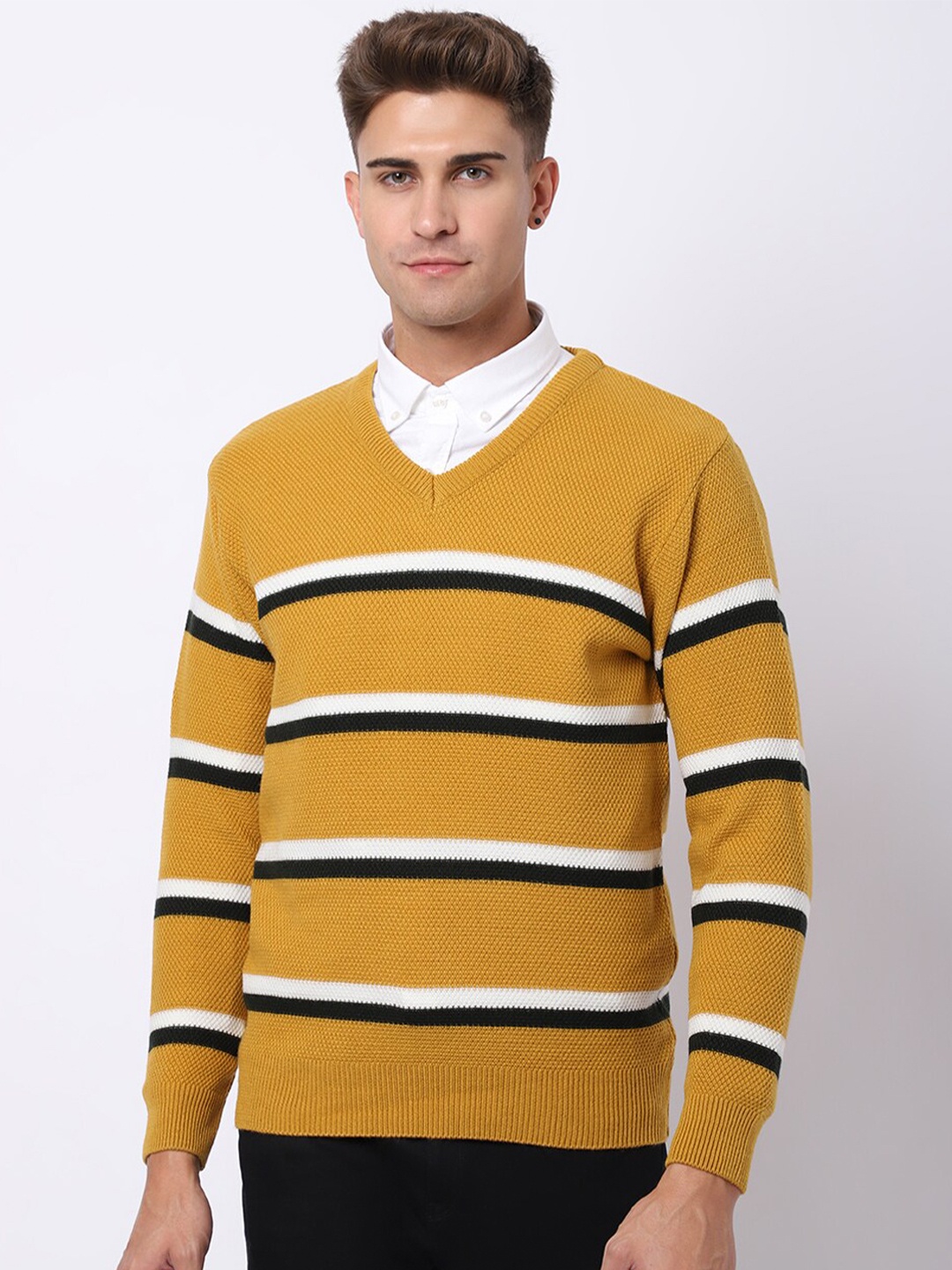 

VENITIAN Men Striped Pullover, Mustard