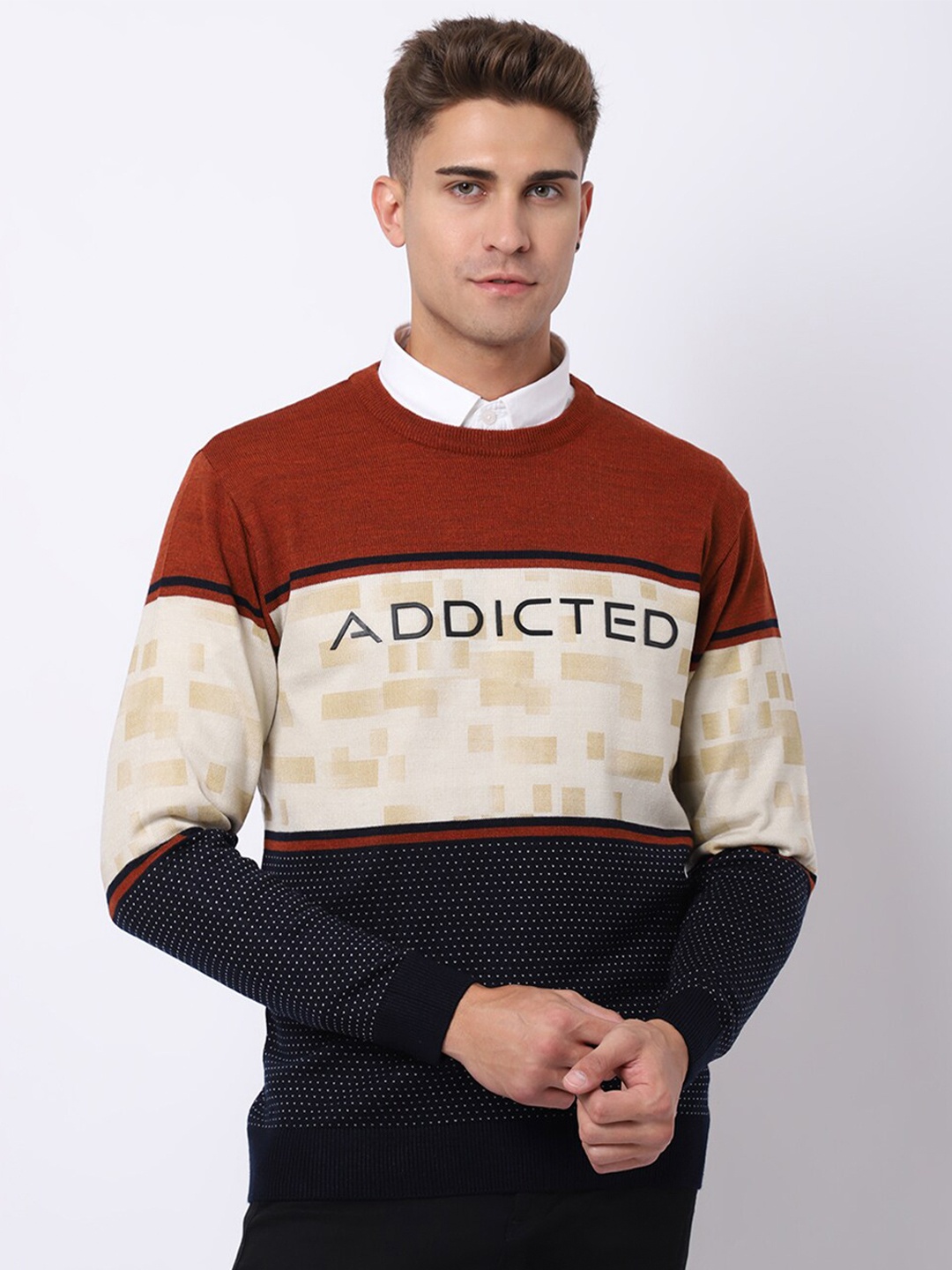 

VENITIAN Men Typography Colourblocked Pullover, Rust