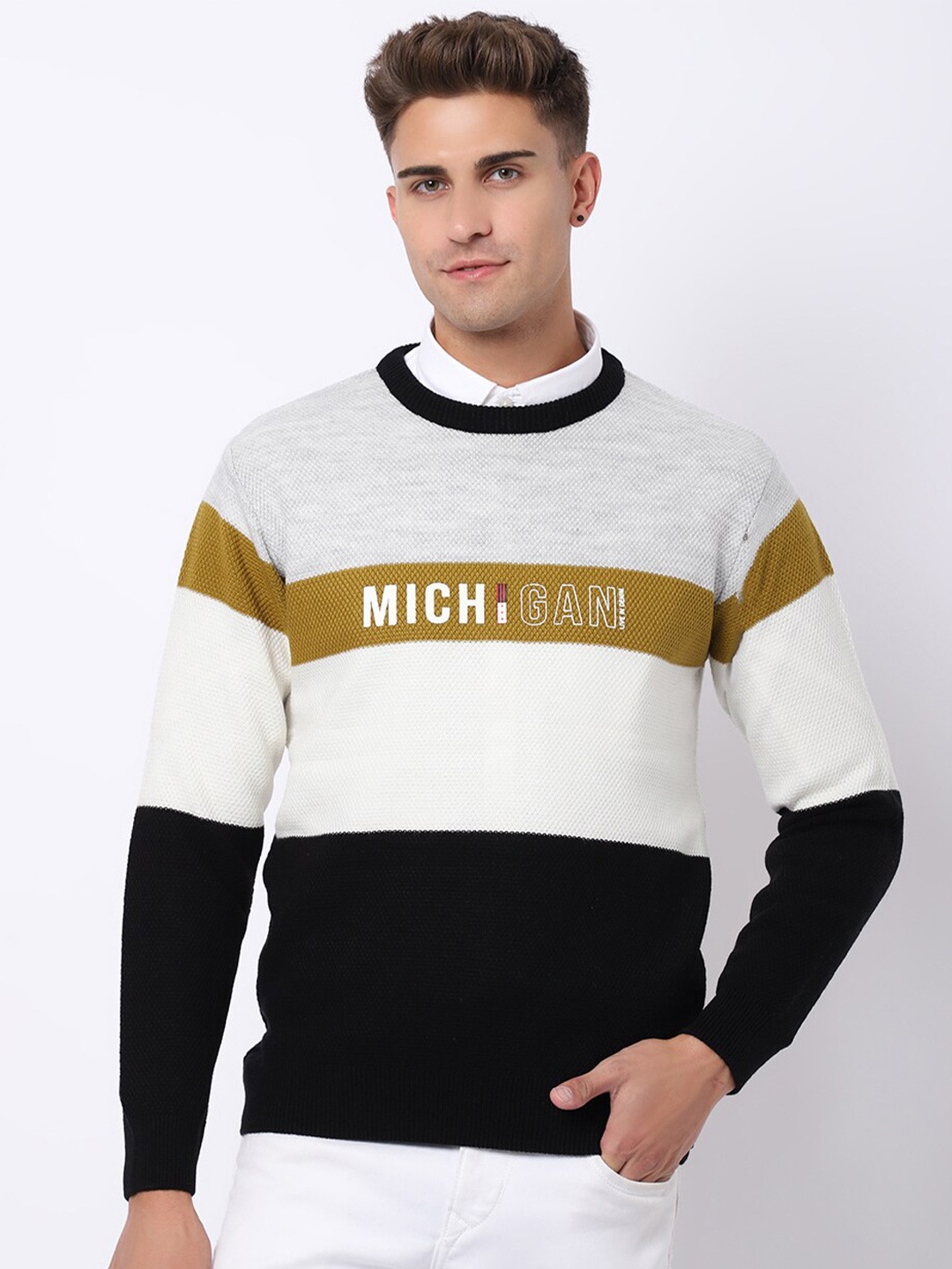 

VENITIAN Men Colourblocked Pullover, Black