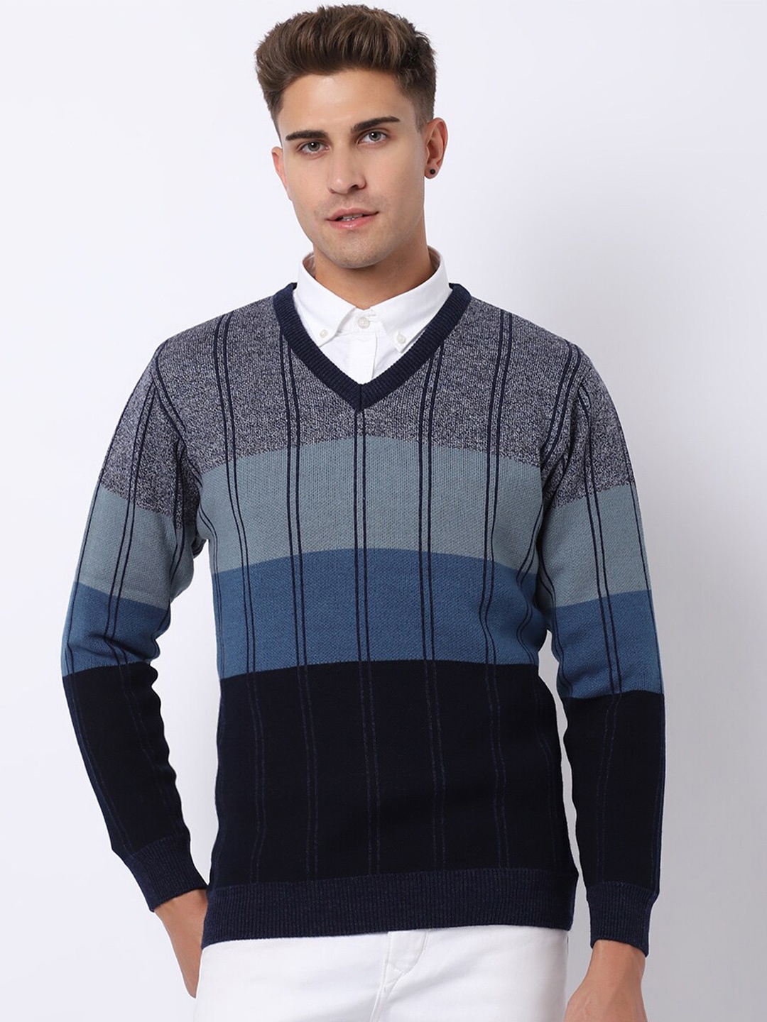 

VENITIAN Men Colourblocked Pullover, Blue