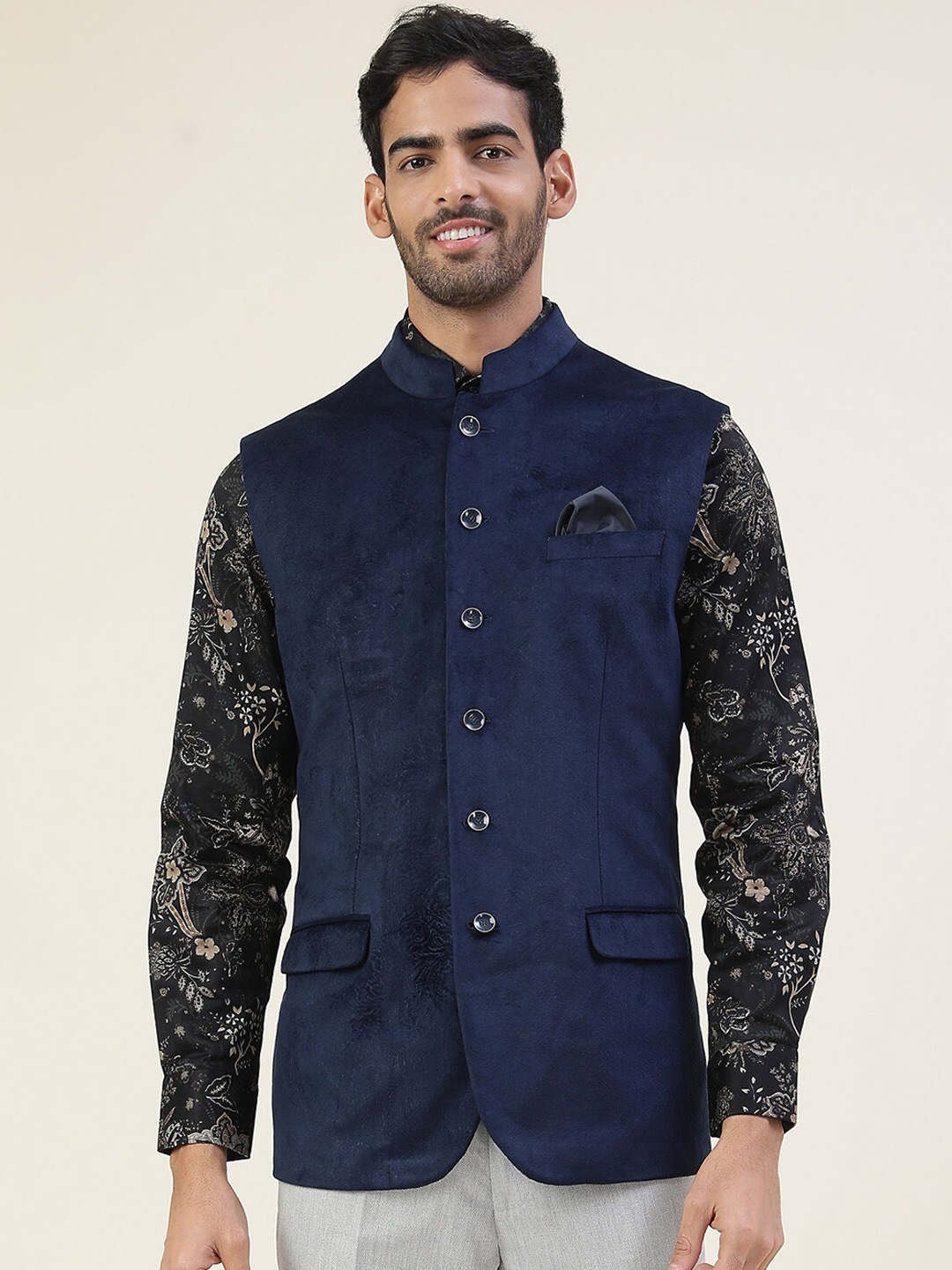 

Marks & Spencer Men Navy Blue Solid Polyester Waistcoat