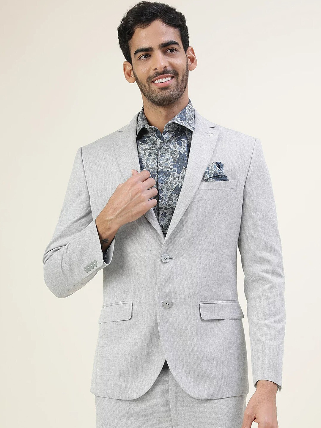 

Marks & Spencer Men Solid Single-Breasted Formal Blazer, Grey