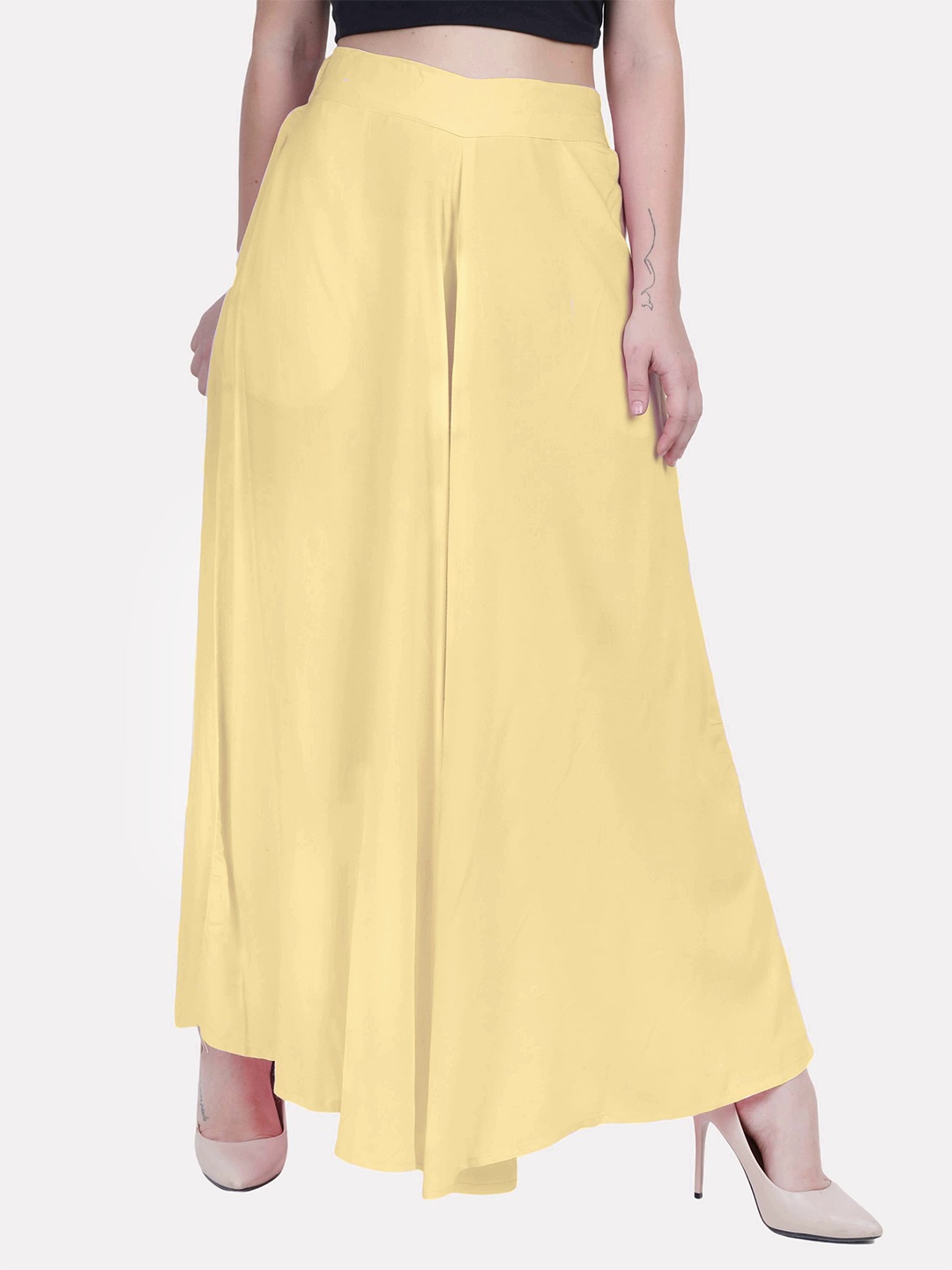 

PATRORNA Women Solid Flared Palazzos, Gold