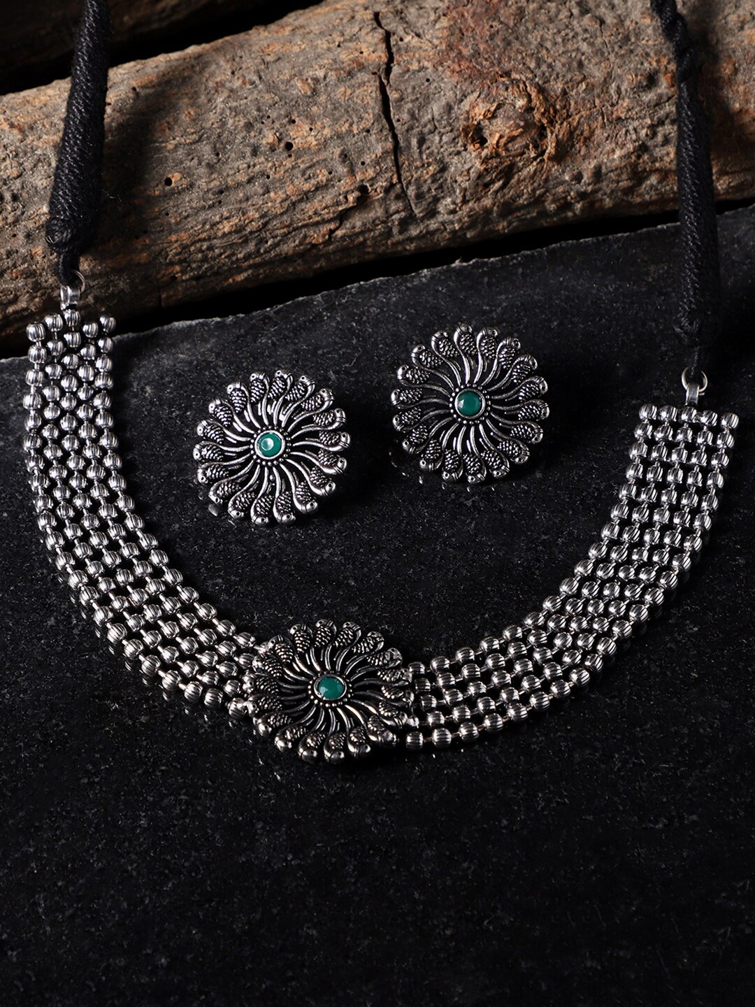 

VENI Women Oxidised Choker Jewellery Set, Silver