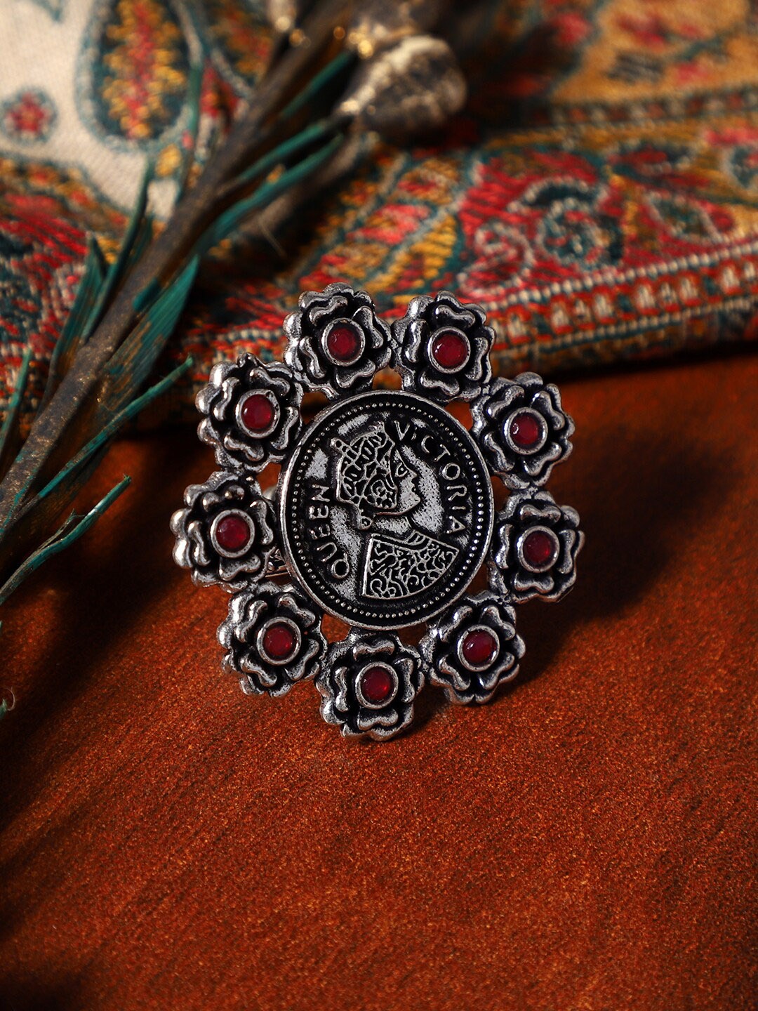 

VENI Silver-Plated Stone-Studded Finger Ring