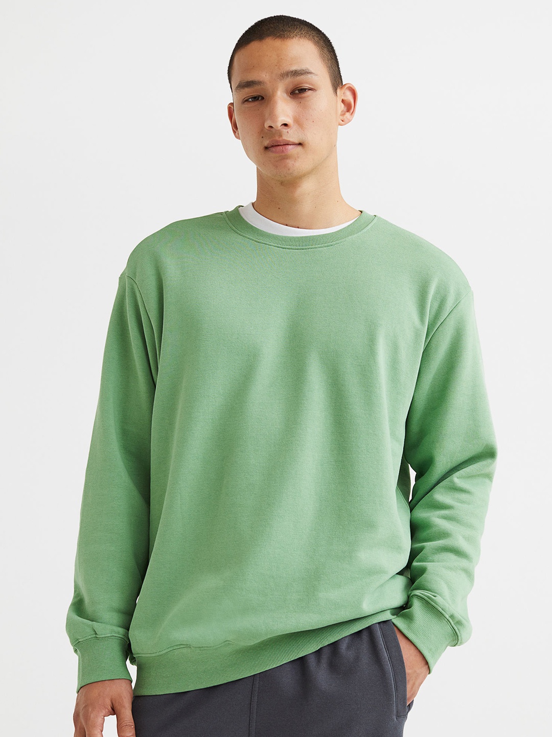 

H&M Men Relaxed Fit Sweatshirt, Green