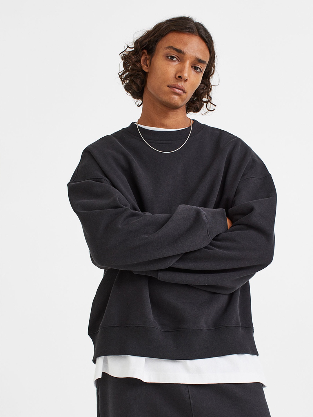 

H&M Men Oversized Fit Cotton Sweatshirt, Black