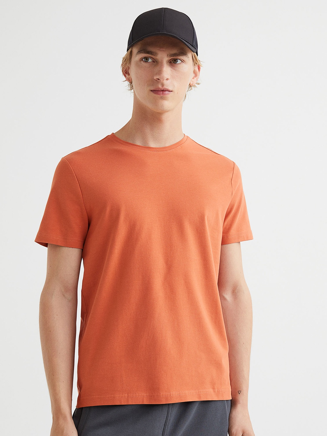 

H&M Men Slim Fit Round-Necked T-Shirt, Orange