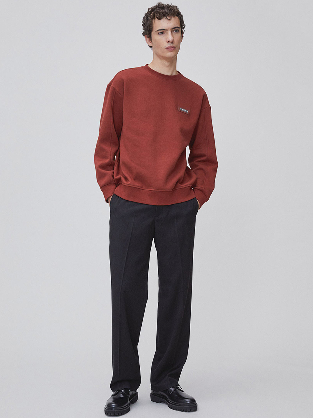 

H&M Men Relaxed Fit Trousers, Black