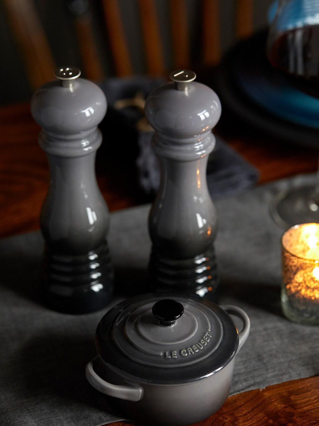 

LE CREUSET Textured Salt & Pepper Mill, Grey