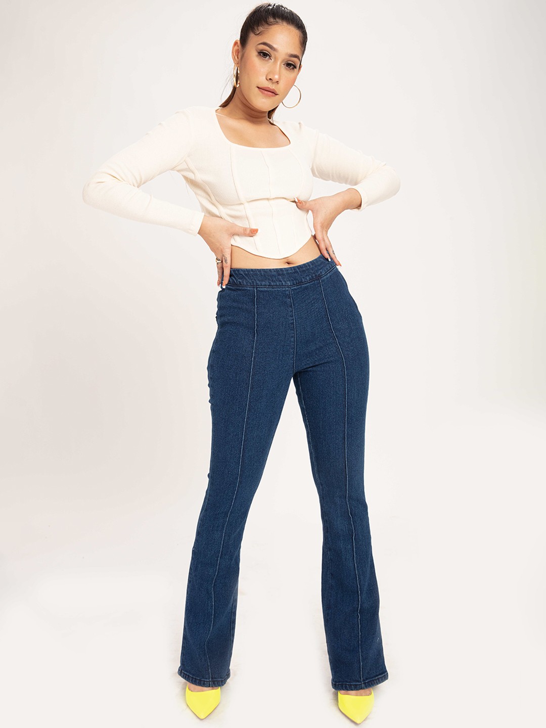 

Off Duty India Women Comfort Bootcut High-Rise Jeans, Blue