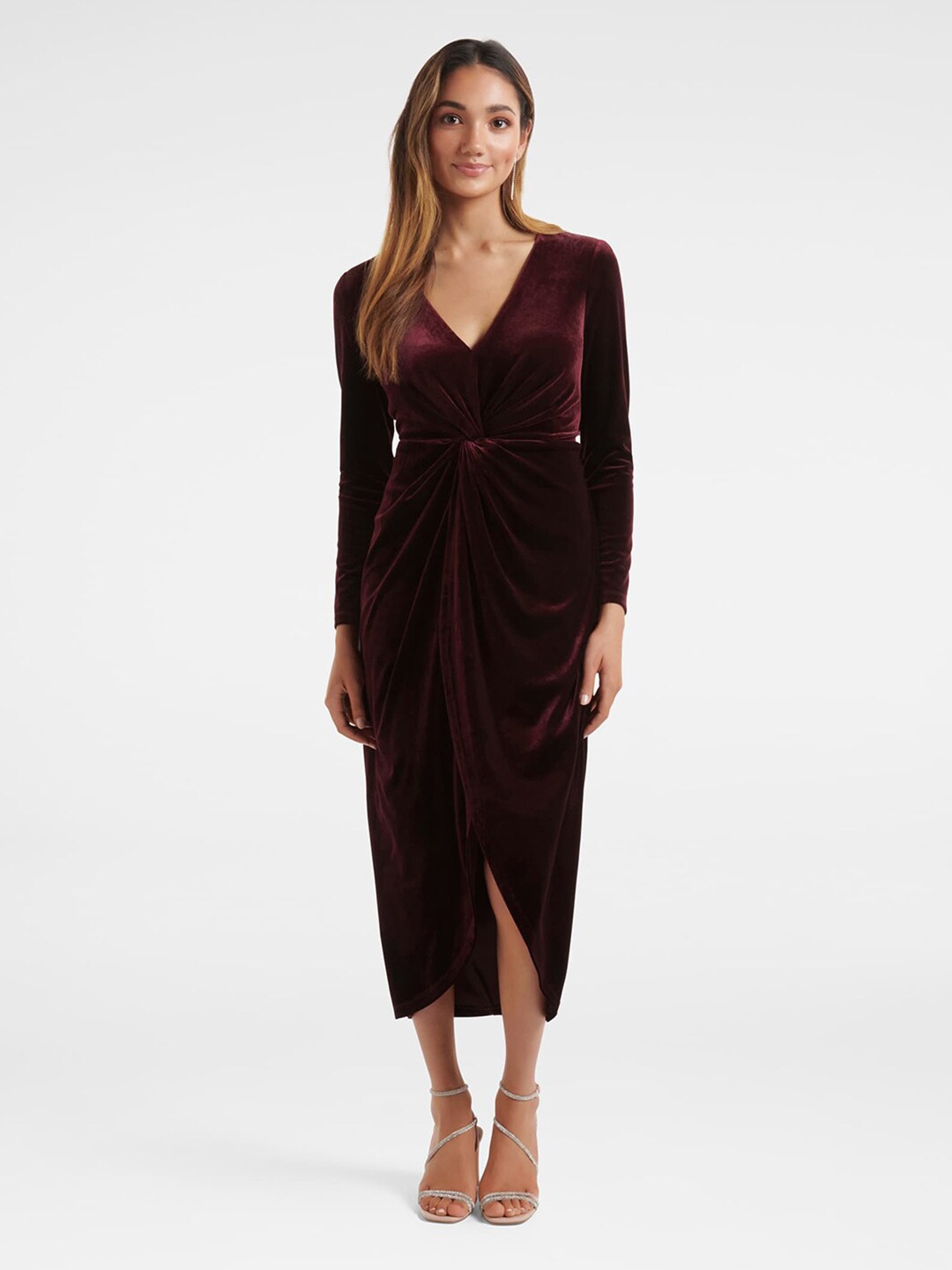 

Forever New Women Maroon Velvet Midi Dress