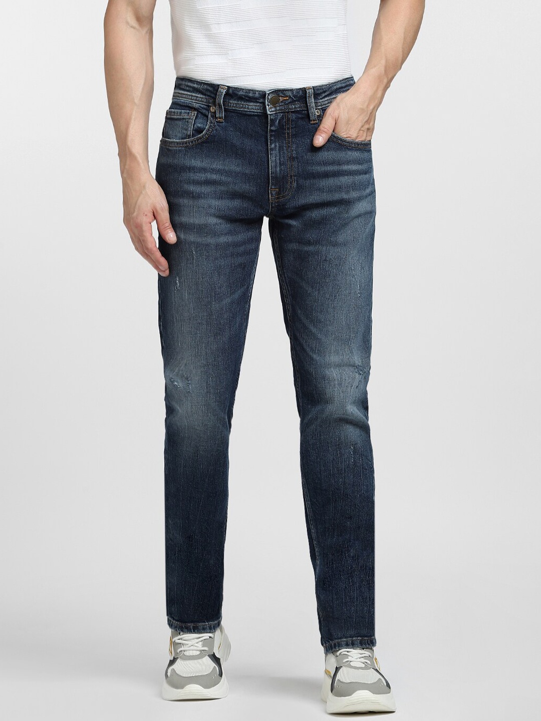 

Jack & Jones Men Slim Fit Low-Rise Light Fade Jeans, Blue