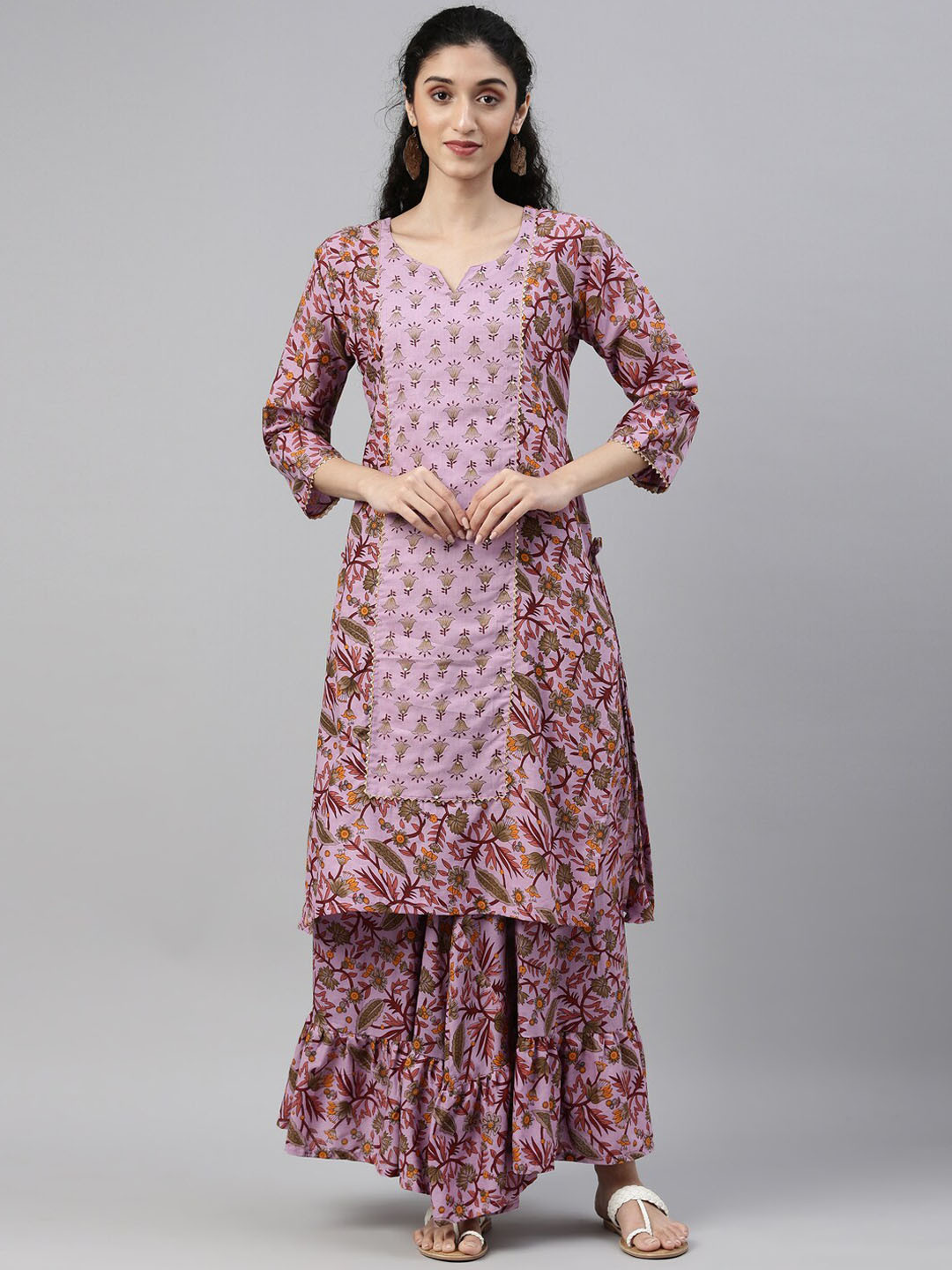 

NAYRA Women Purple Floral Printed Pure Cotton Kurta with Sharara