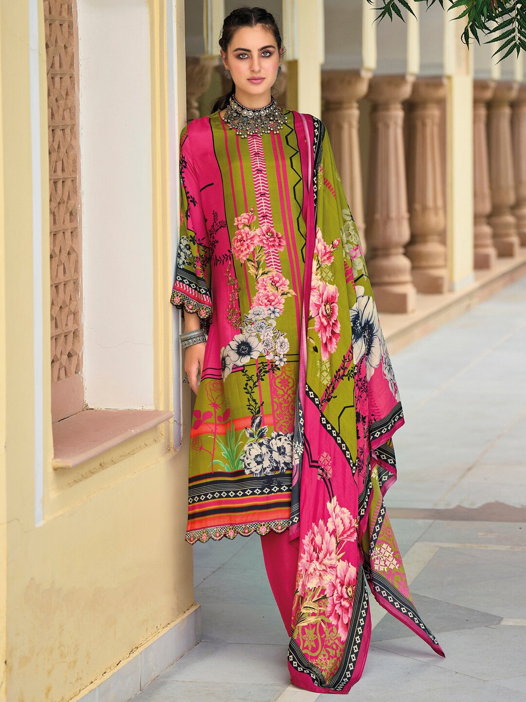 

Stylee LIFESTYLE Women Pink & Green Printed Pure Silk Unstitched Dress Material