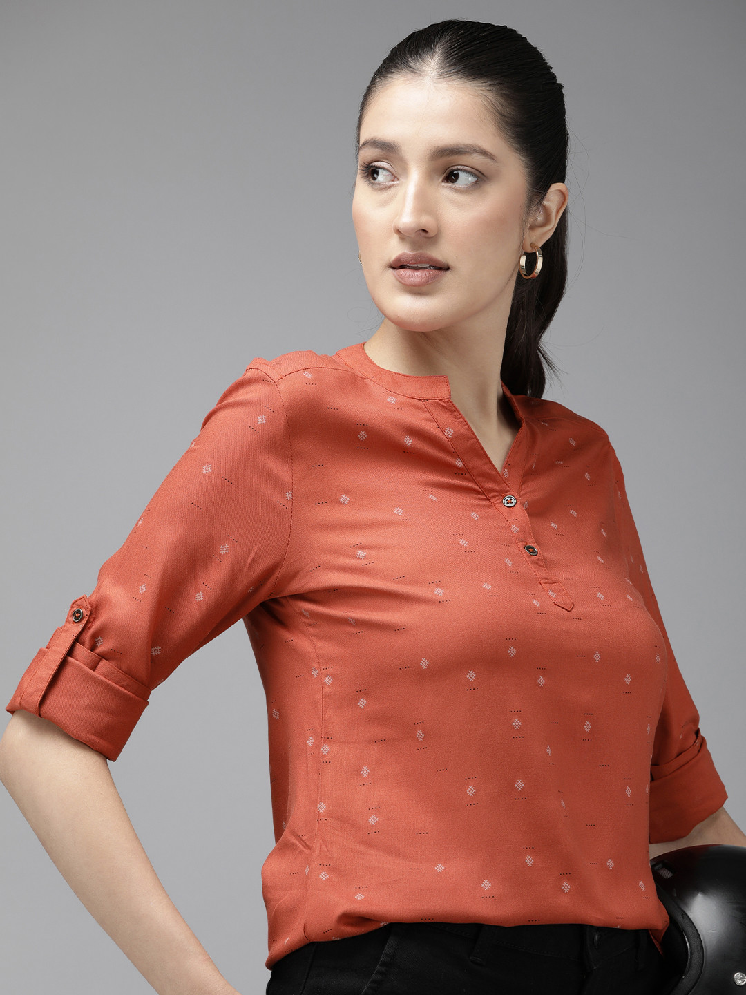 

The Roadster Lifestyle Co. Geometric Print Shirt Style Top, Rust