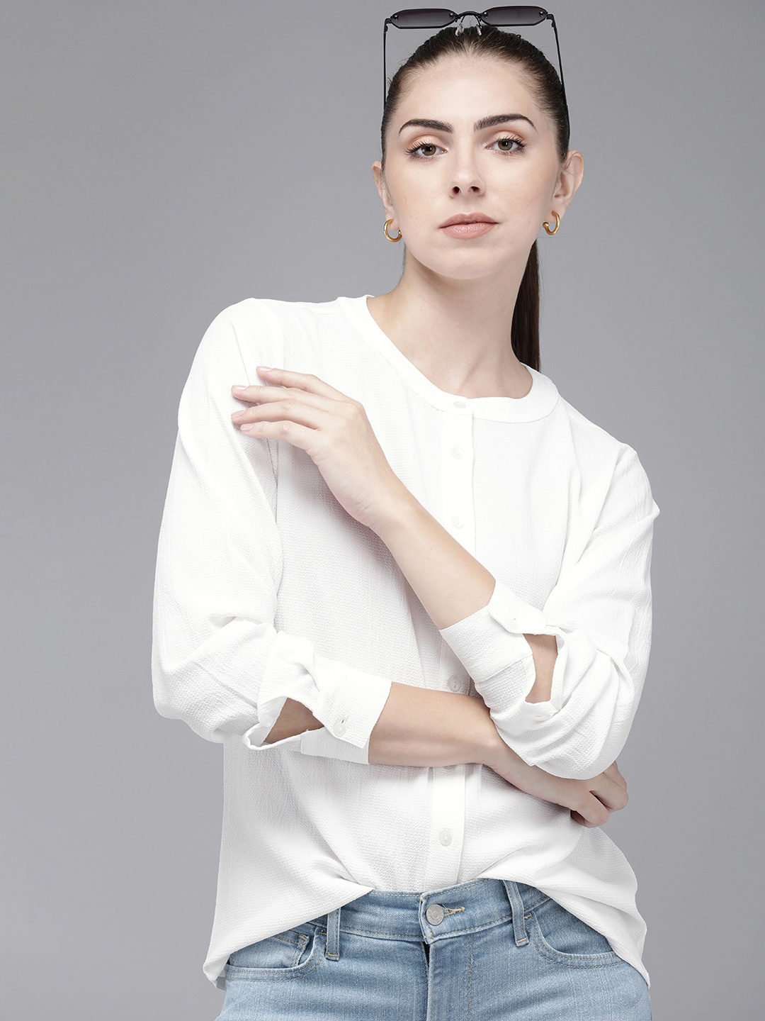 

The Roadster Life Co. Mandarin Collar Shirt Style Woven Top, White