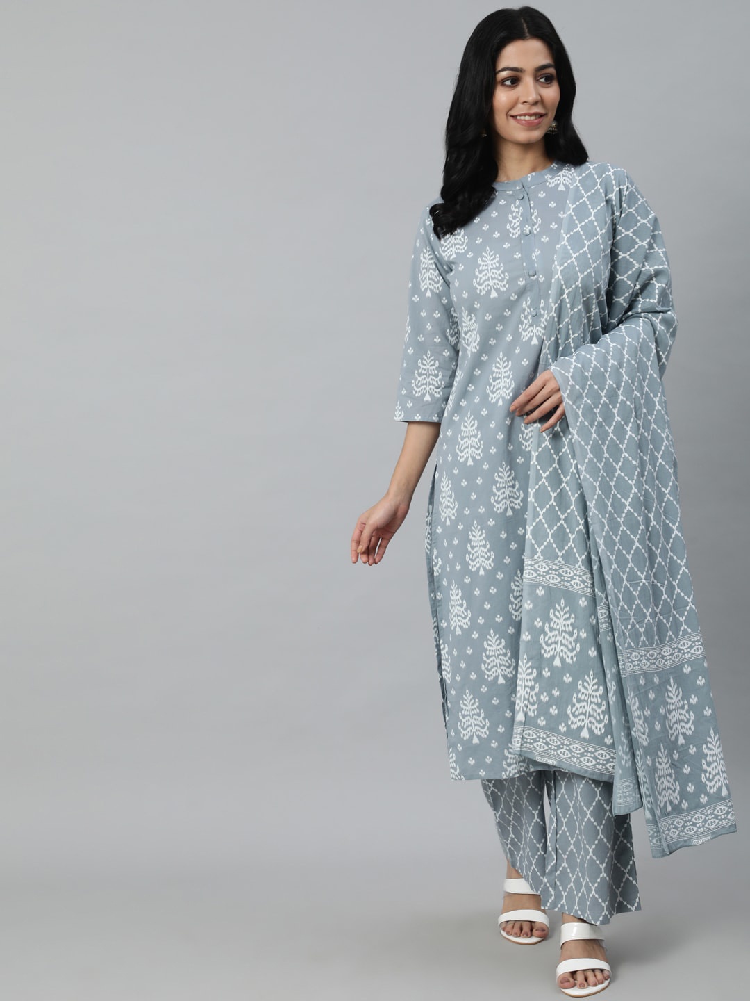 

Nayo Women Grey Ethnic Motifs Printed Pure Cotton Kurta with Palazzos & With Dupatta