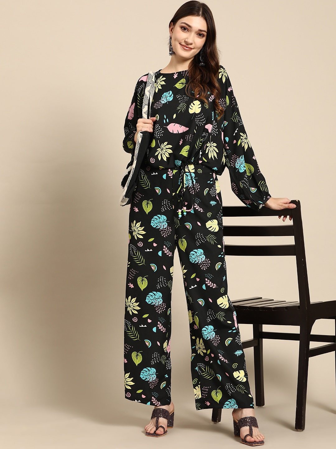 

Sangria Women Black Printed Top with Trousers