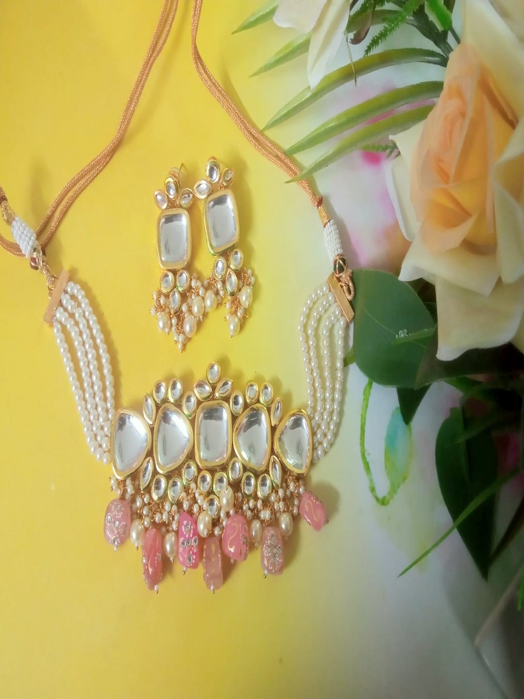 

Runjhun Gold-Plated Kundan Studded Choker Jewellery Set