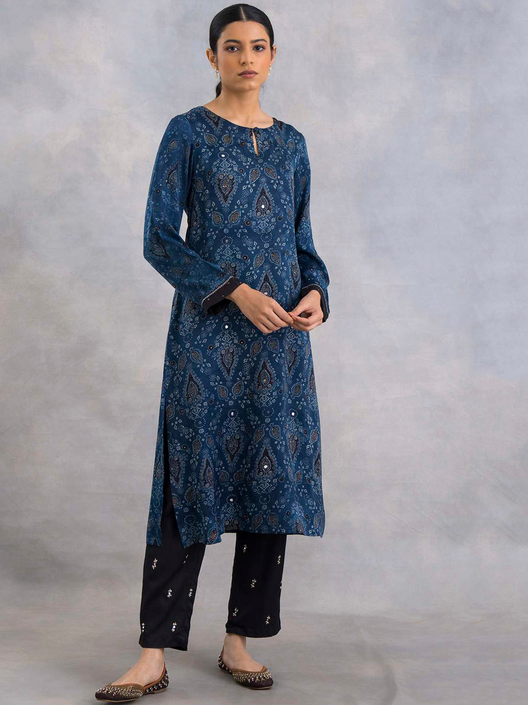 

W The Folksong Collection Women Blue Ethnic Motifs Printed Keyhole Neck Kurta