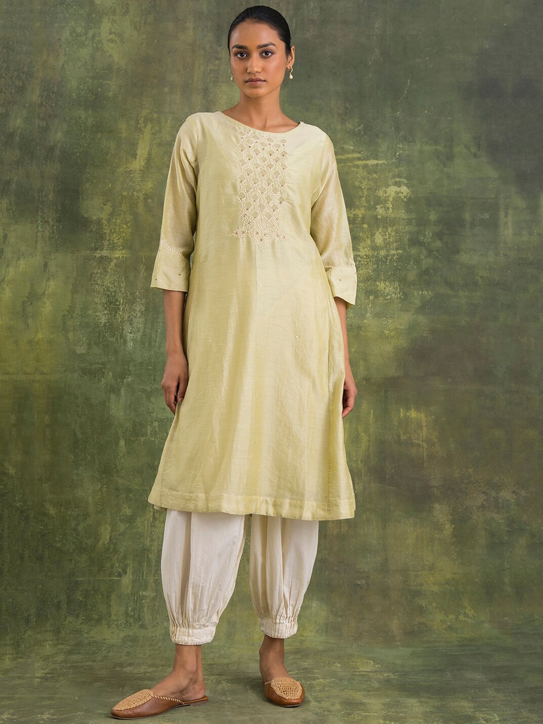 

W The Folksong Collection Green Ethnic Motifs Embroidered Flared Sleeves Anarkali Kurta