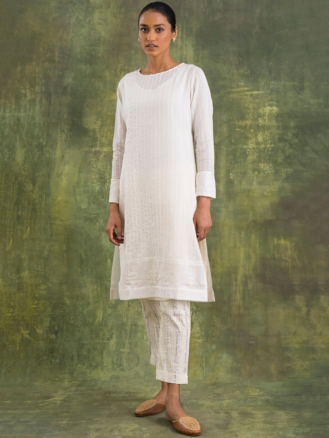 

W The Folksong Collection Women White Striped Kurta