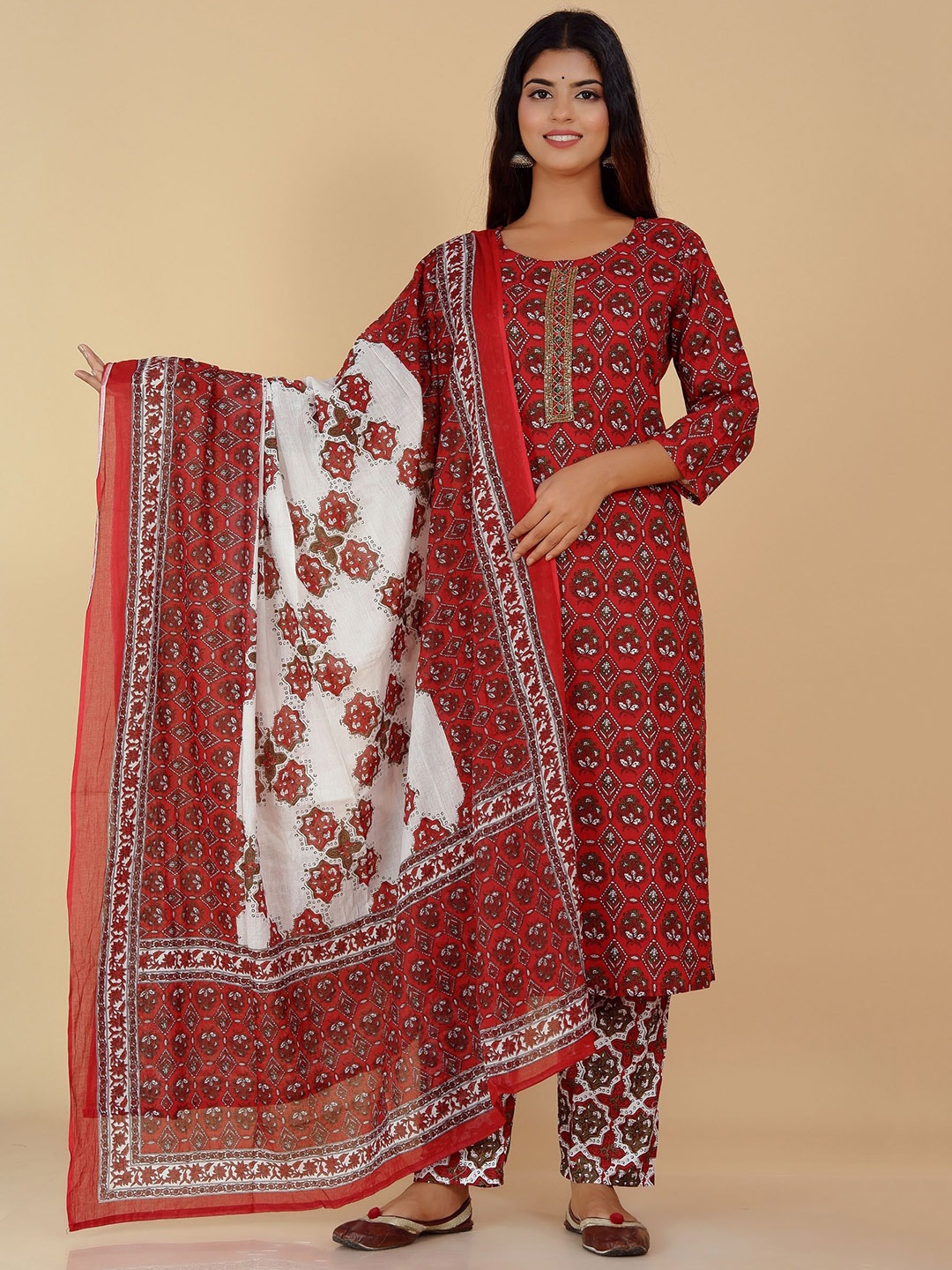 

DHRTI Women Ethnic Motifs Printed Pure Cotton Kurta with Salwar & With Dupatta, Maroon