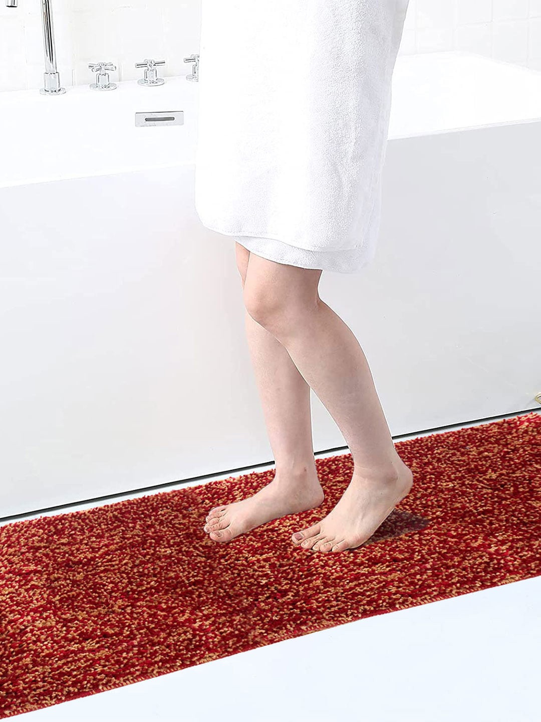 

LUXEHOME INTERNATIONAL Solid 1600 GSM Microfibre Anti-Skid Bath Rug, Red