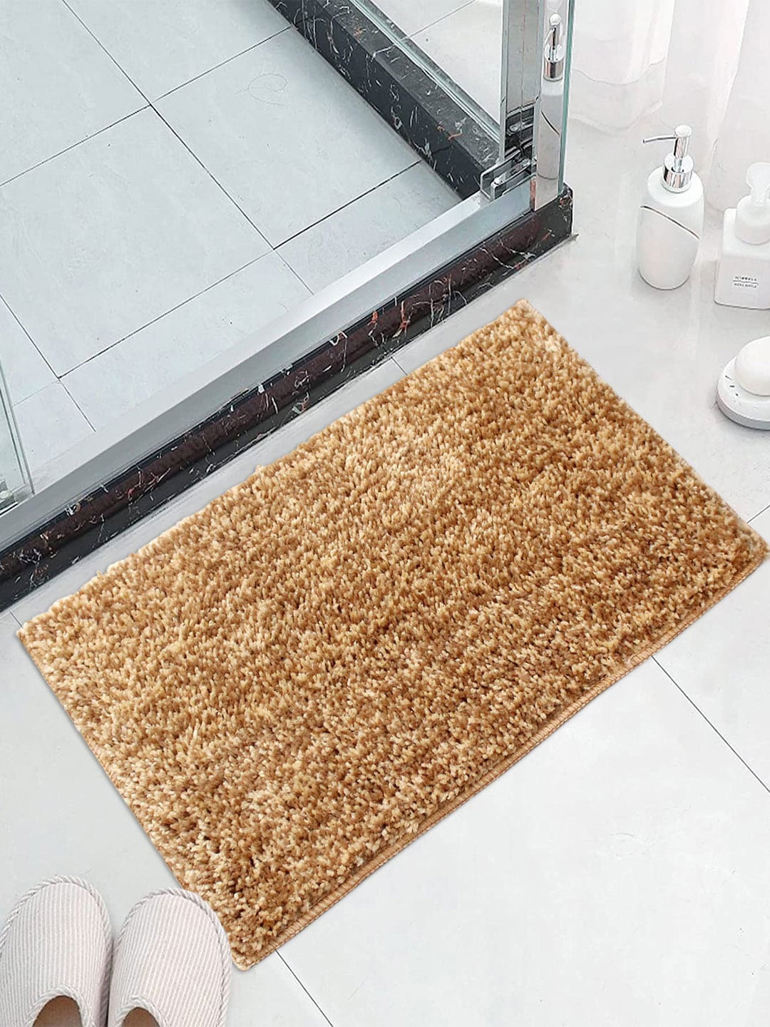 

LUXEHOME INTERNATIONAL Textured 1600 GSM Anti-Skid Bath Rugs, Gold