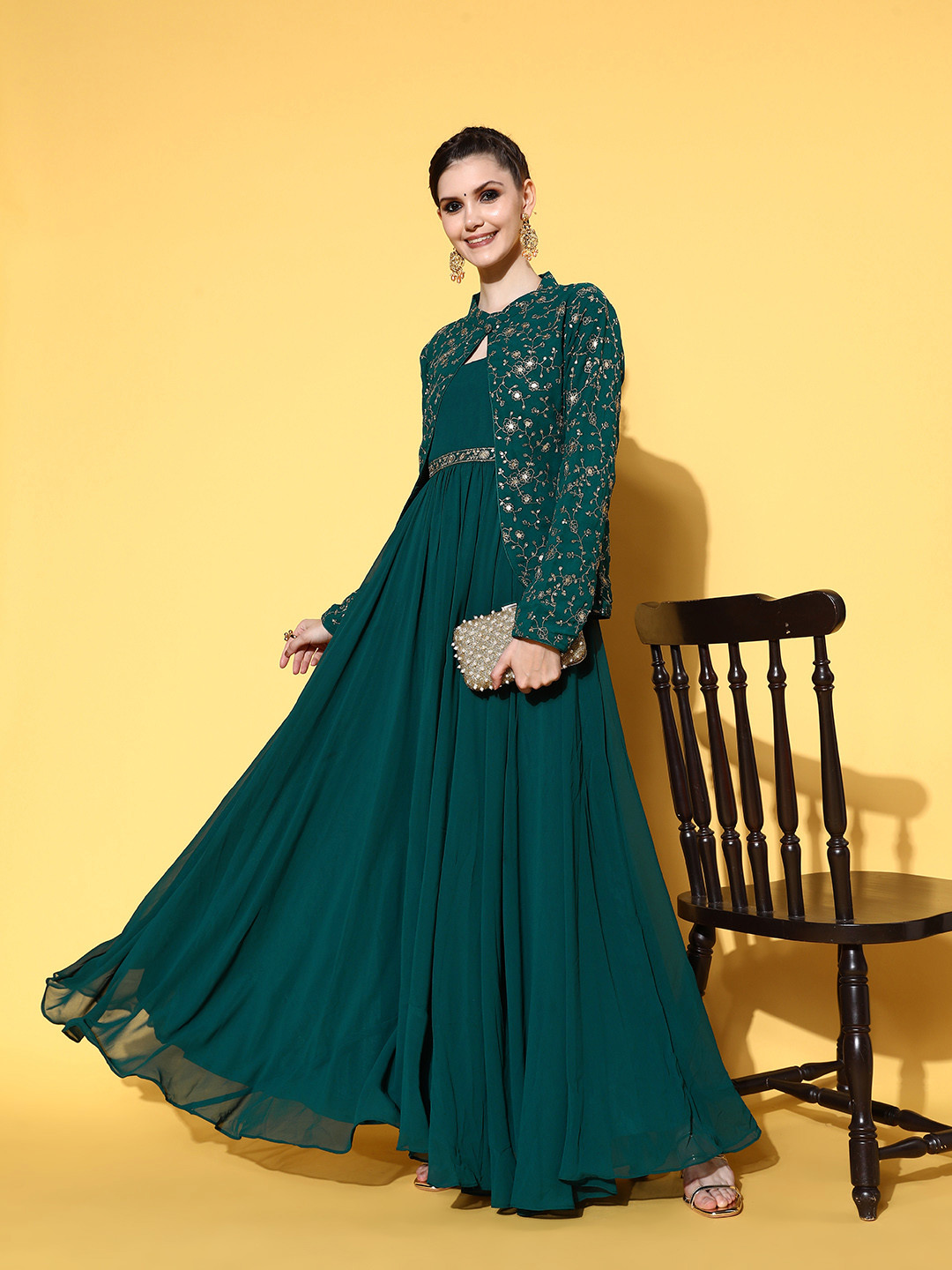 

Inddus Women Gorgeous Green Georgette Elevated Gown