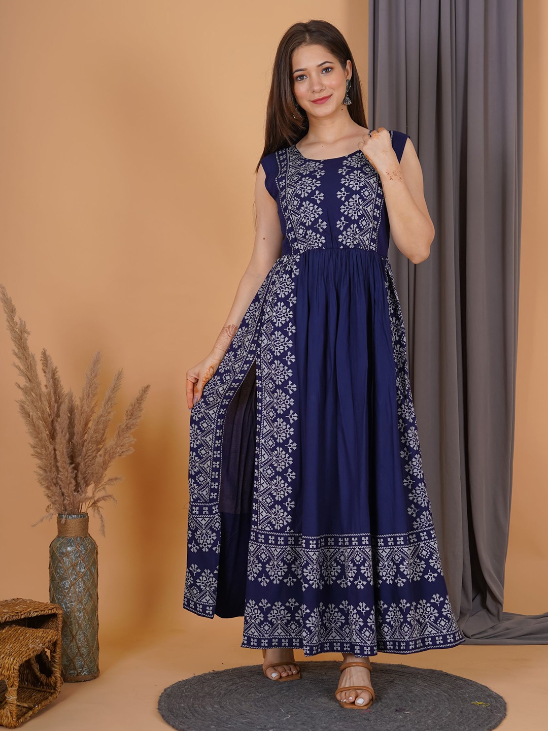 

PURSHOTTAM WALA Women Ethnic Motifs Printed Maxi Dress, Blue