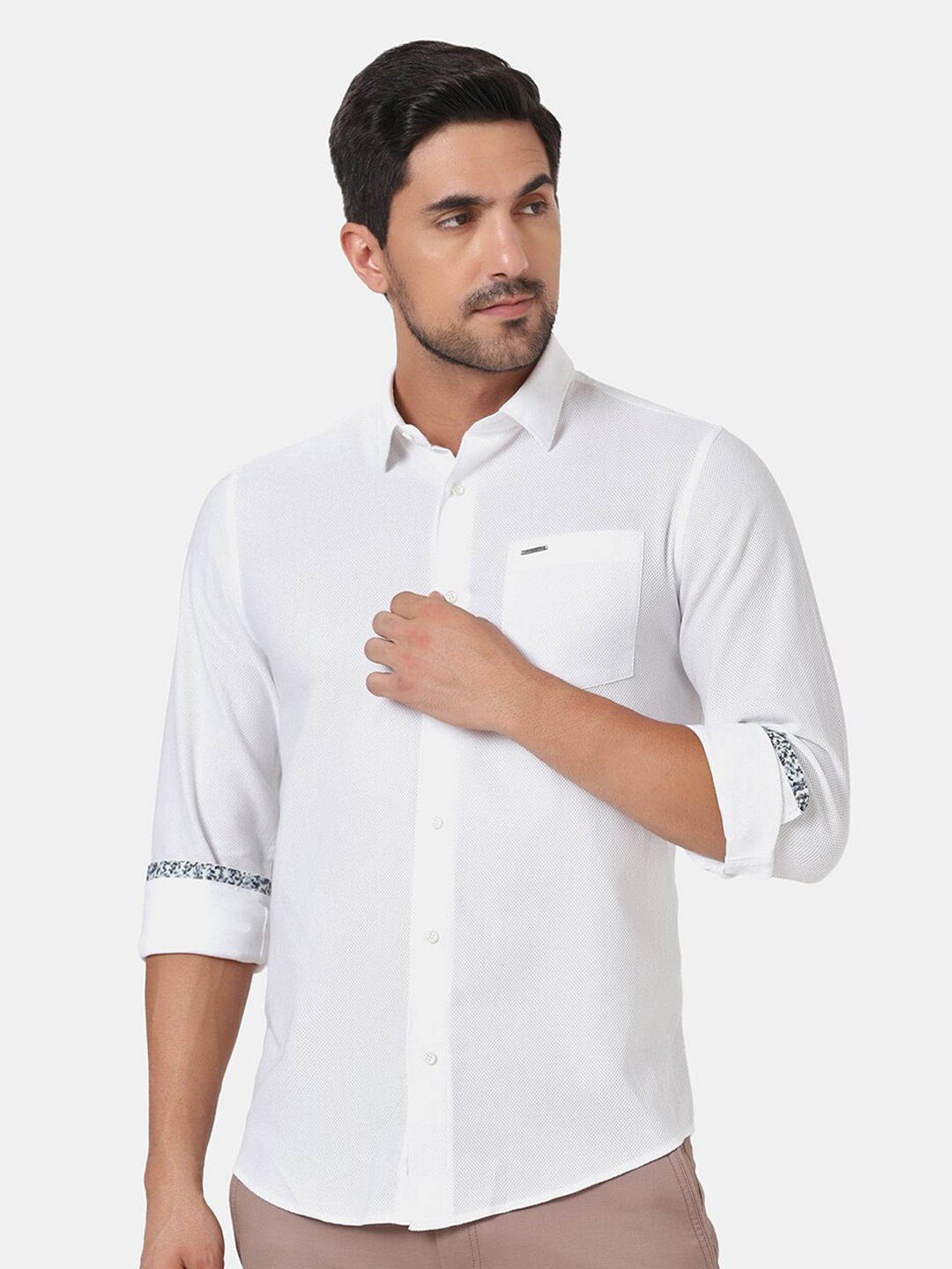 

Blackberrys Men Solid Slim Fit Casual Shirt, White