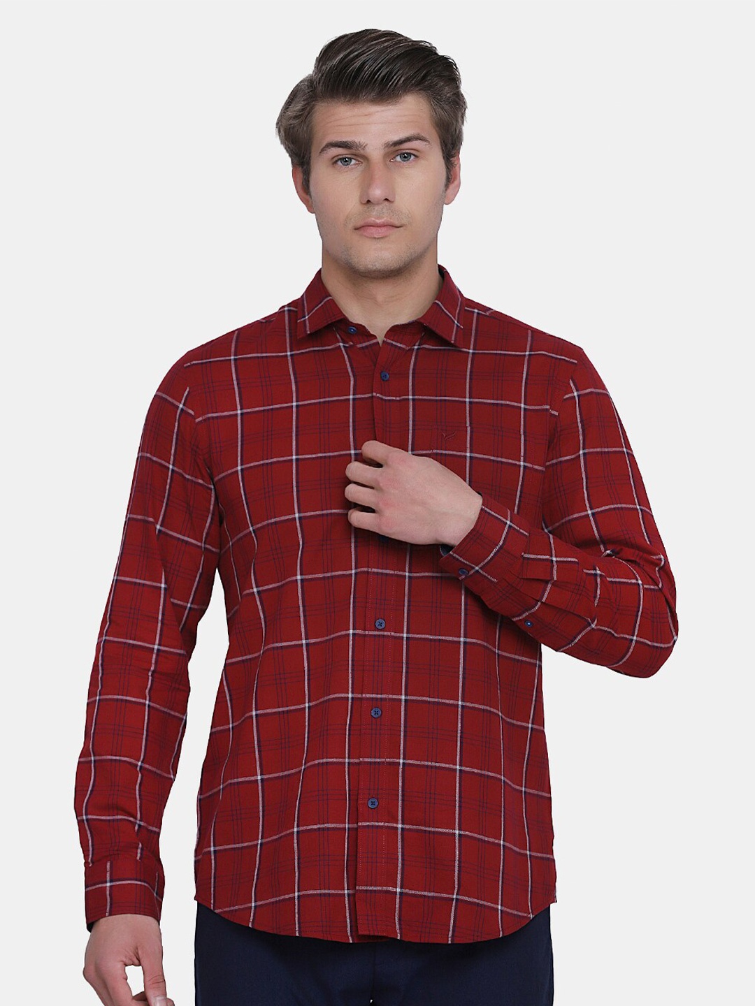 

Blackberrys Men Slim Fit Windowpane Checked Casual Shirt, Red