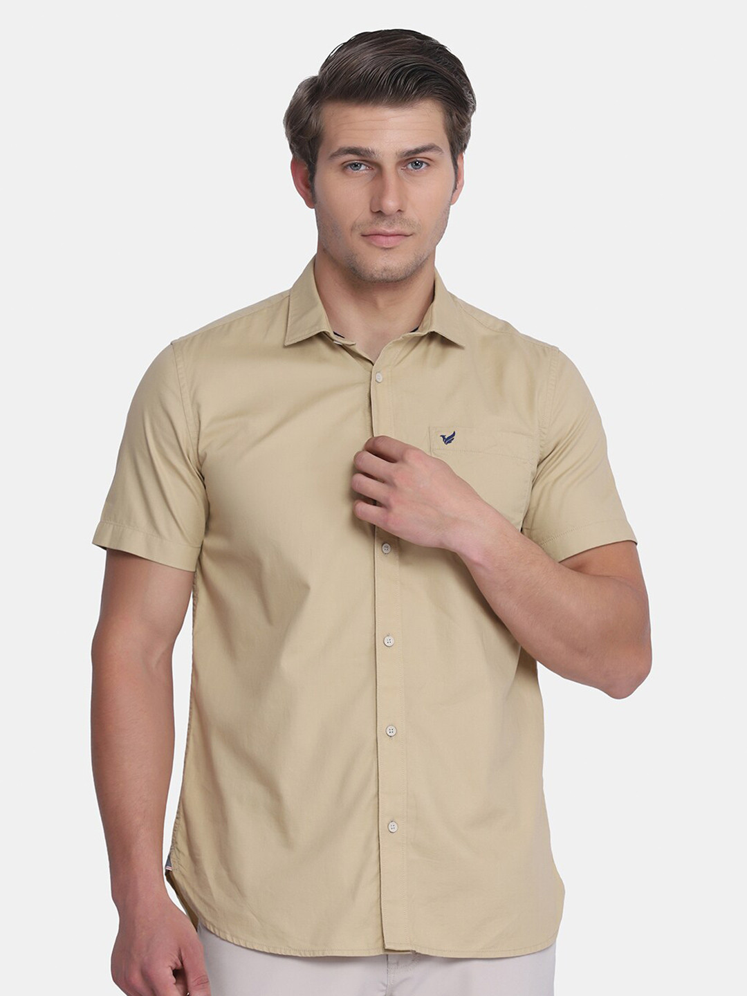 

Blackberrys Men Slim Fit Casual Shirt, Beige