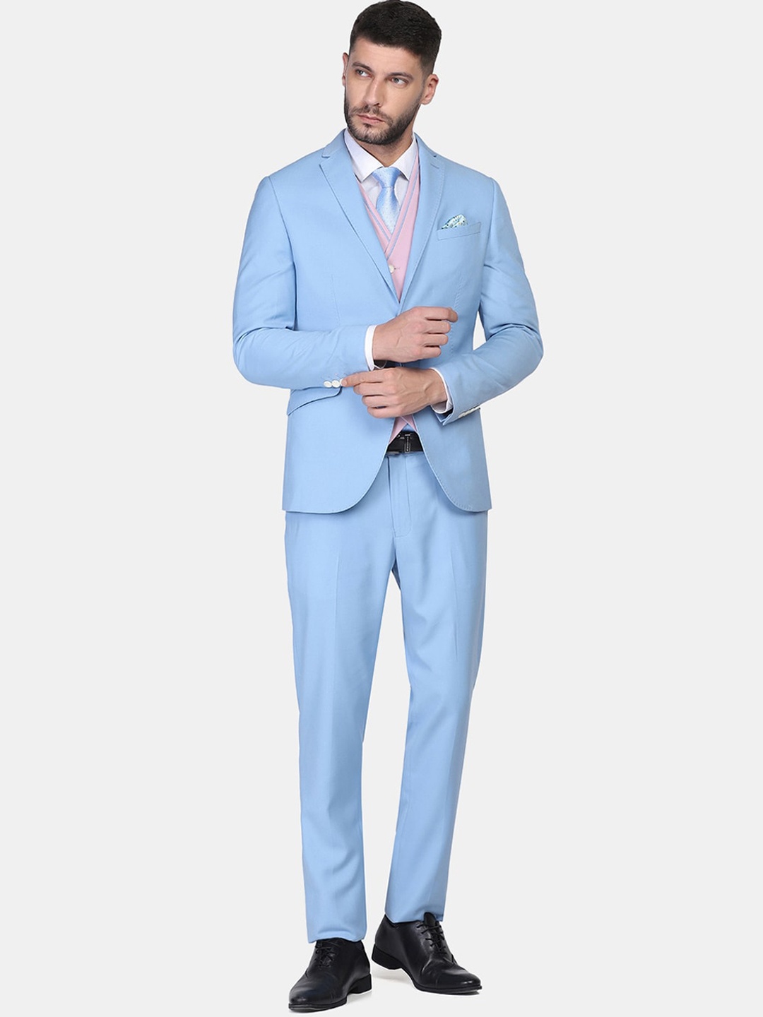 

Blackberrys Men Solid Formal 3 Piece Suit, Blue