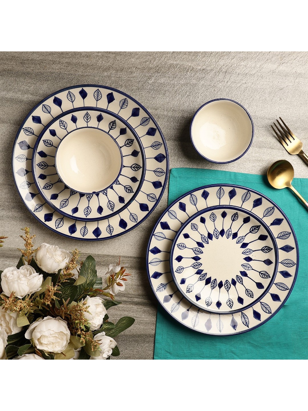 

The Decor Mart White & Blue 6 Pieces Dishwasher Safe Printed Ceramic Glossy Dinner Set