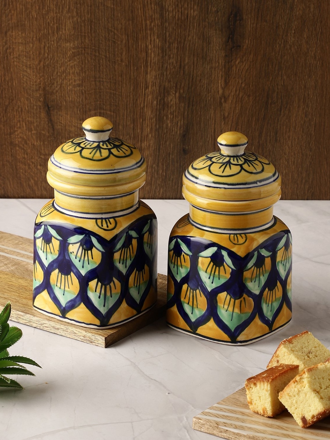 

The Decor Mart Set of 2 Dishwasher Safe Mandala Print Kitchen Storage Jars 450 ML Each, Gold