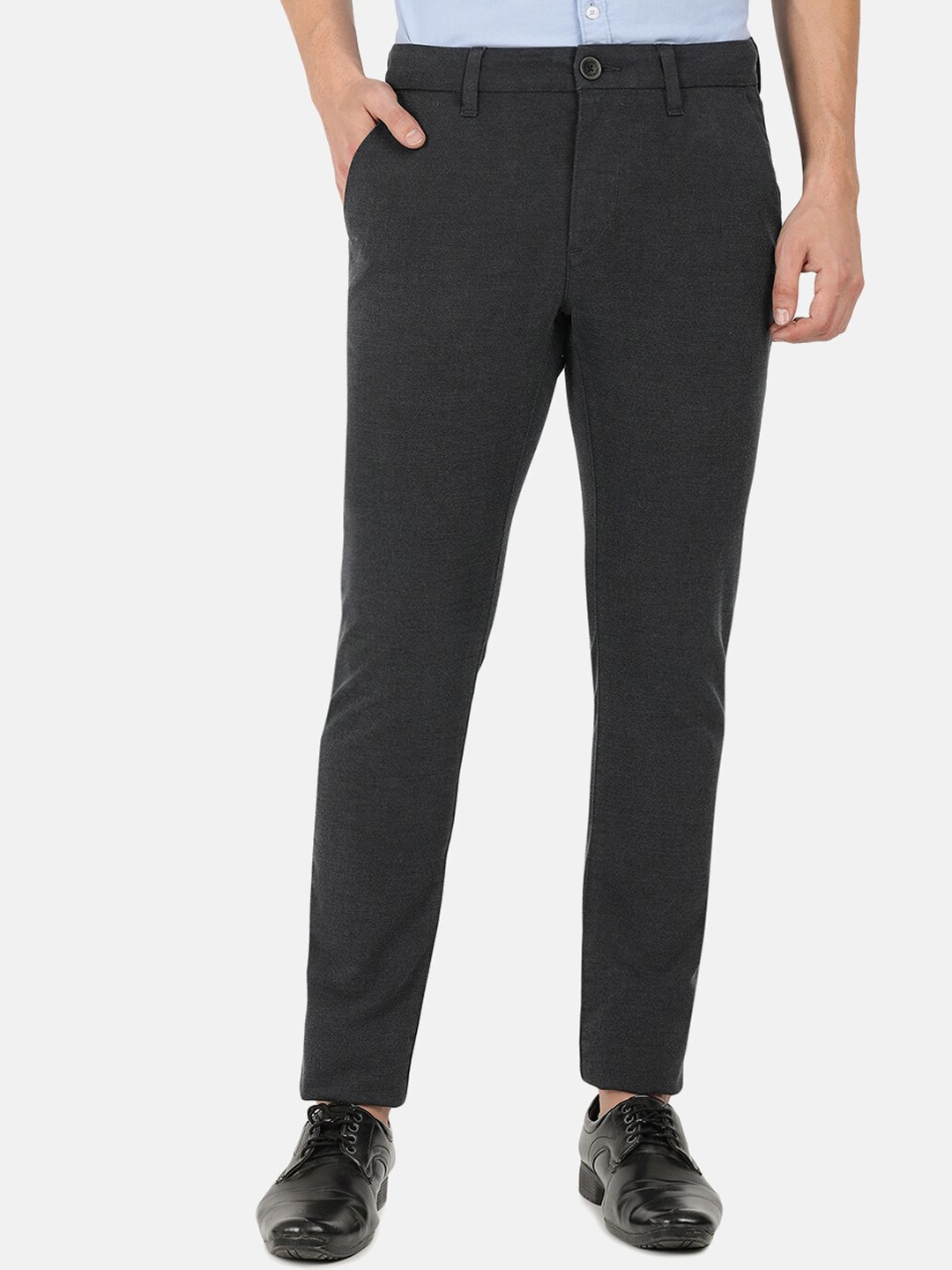 

EVERBLUE Men Solid Stretchable Cross Pocket Trousers, Charcoal