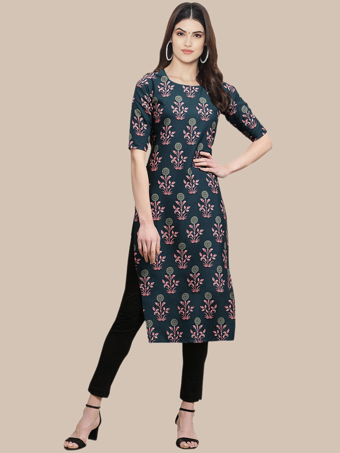 

Ethnic basket Women Red & Green Floral Printed Crepe Kurta