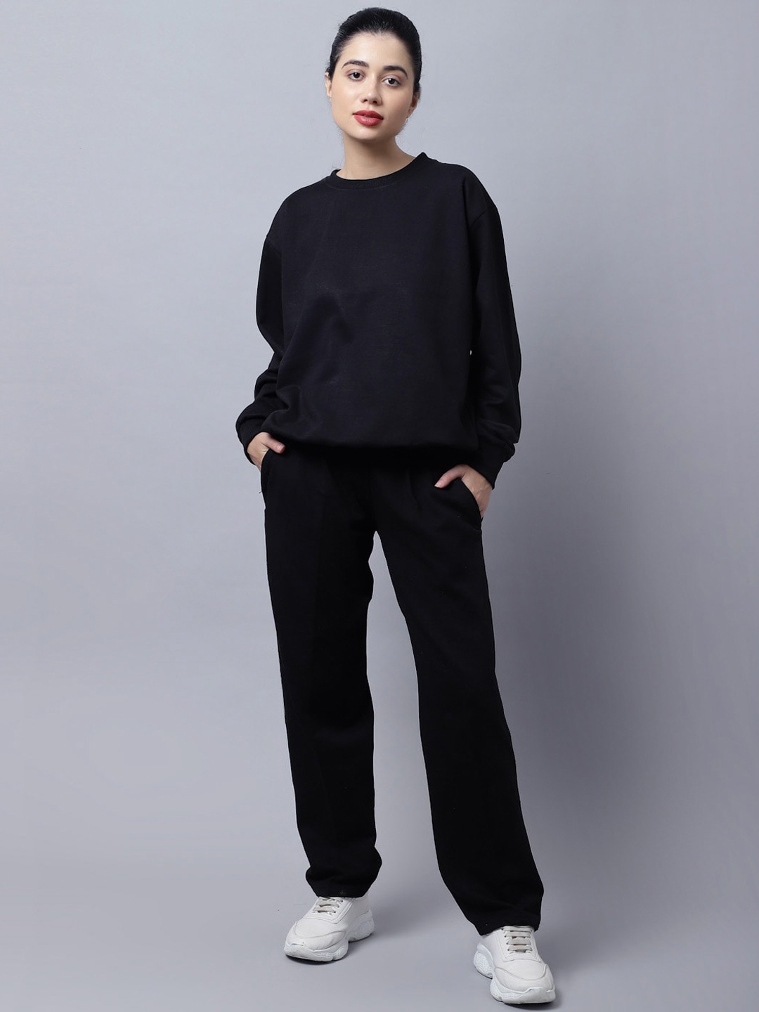 

MACK JONNEY Women Solid Tracksuit, Black