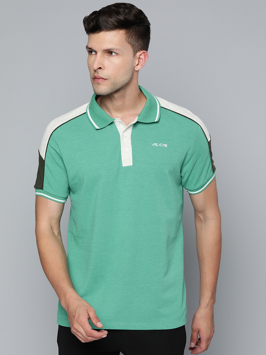 

Alcis Men Green Solid Polo Collar Slim Fit T-shirt